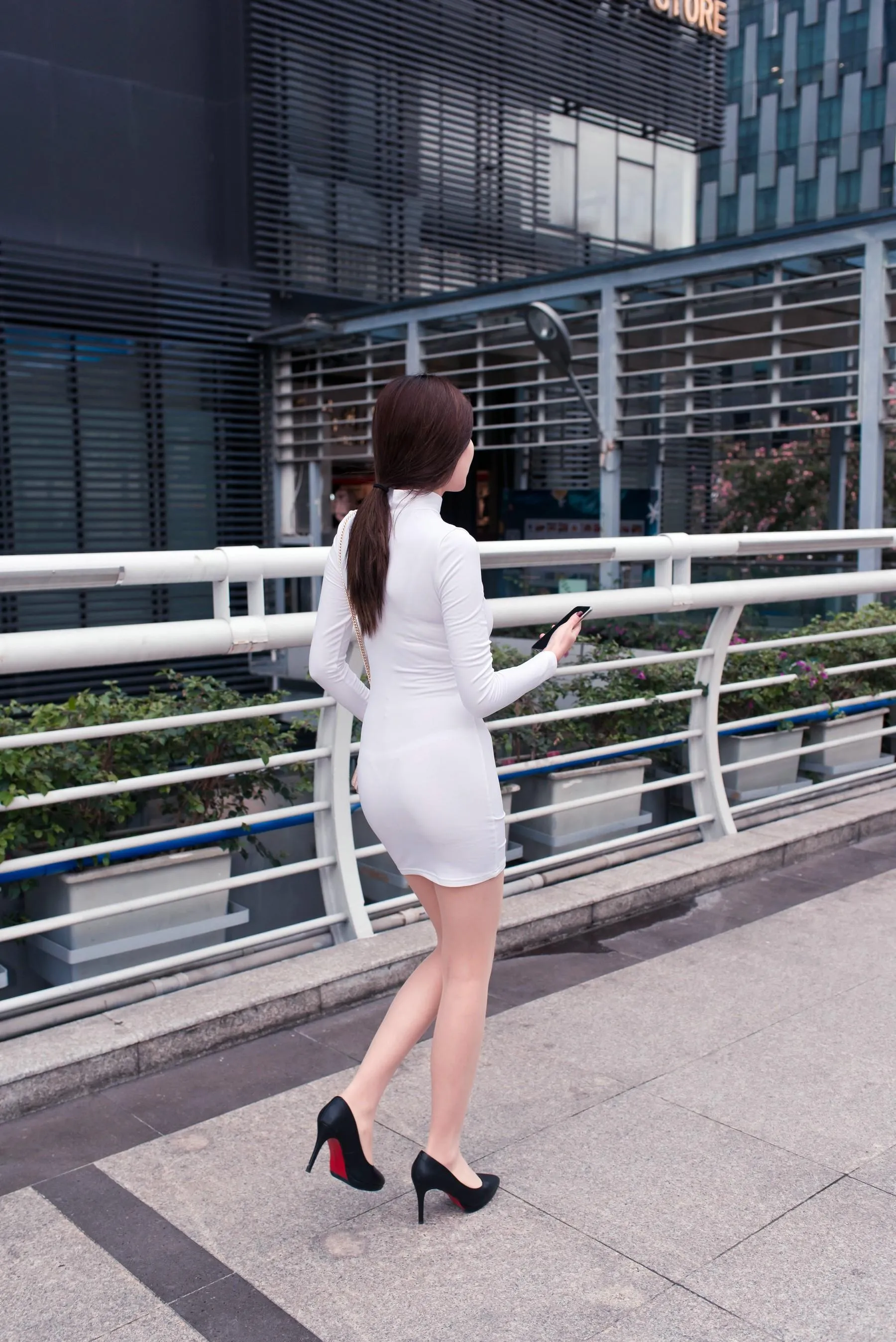 [魔镜街拍] NO.103 谍杀风云 短裙肉丝女杀手婷婷·的行动终局篇 [420P]插图6